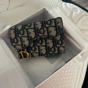 Dior saddle card holder oblique navy print!